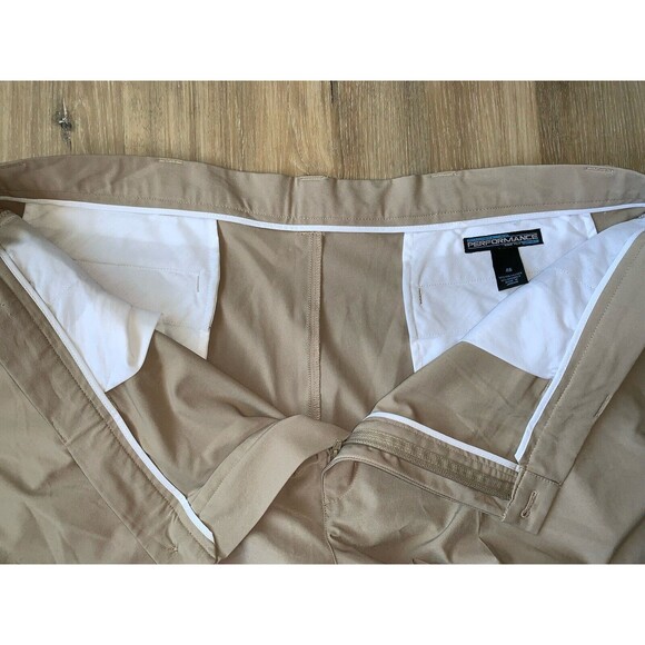 ROUNDTREE & YORKE Men's Performance Work Play Beige Golf Shorts - Size 46 - Picture 2 of 7